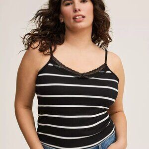 TORRID Lace Trim V-Neck Cami NWT Size 2